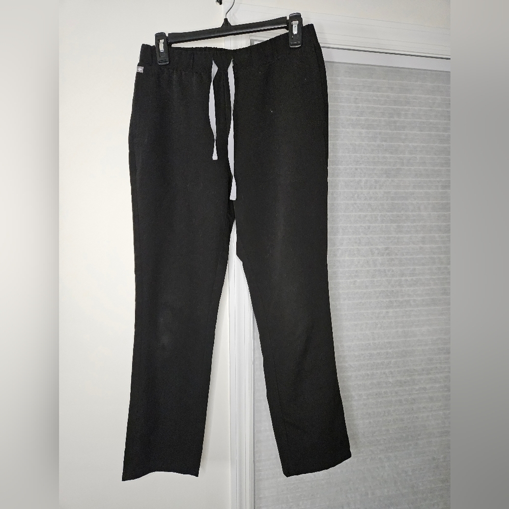 Figs scrub pants in black size XS